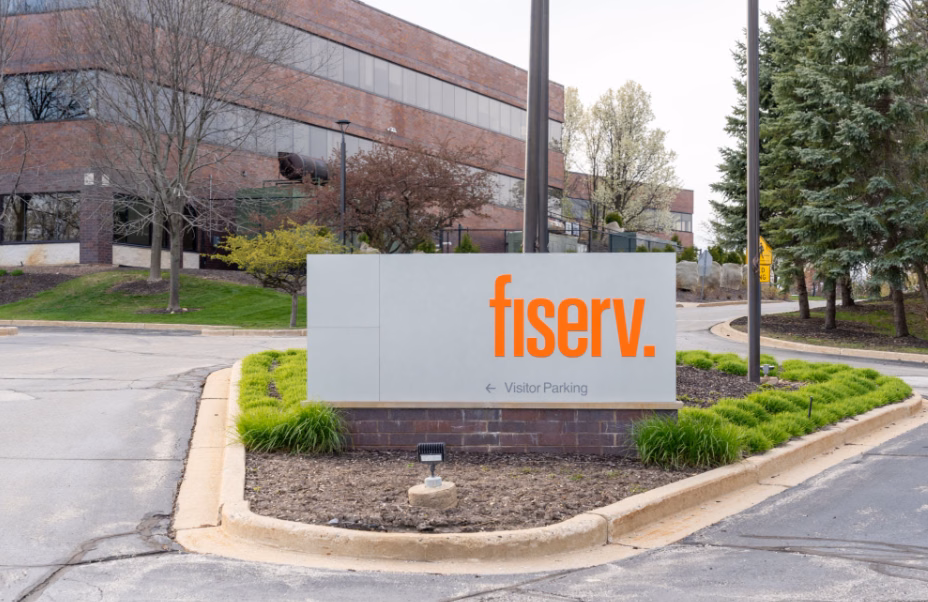 Canales de atención al cliente de Fiserv