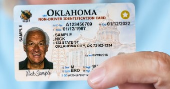 Licencias de conducir para indocumentados en Oklahoma