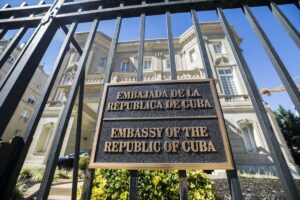 Como Renovar Pasaporte Cubano en Estados Unidos: Agencias, Costo y Documentos